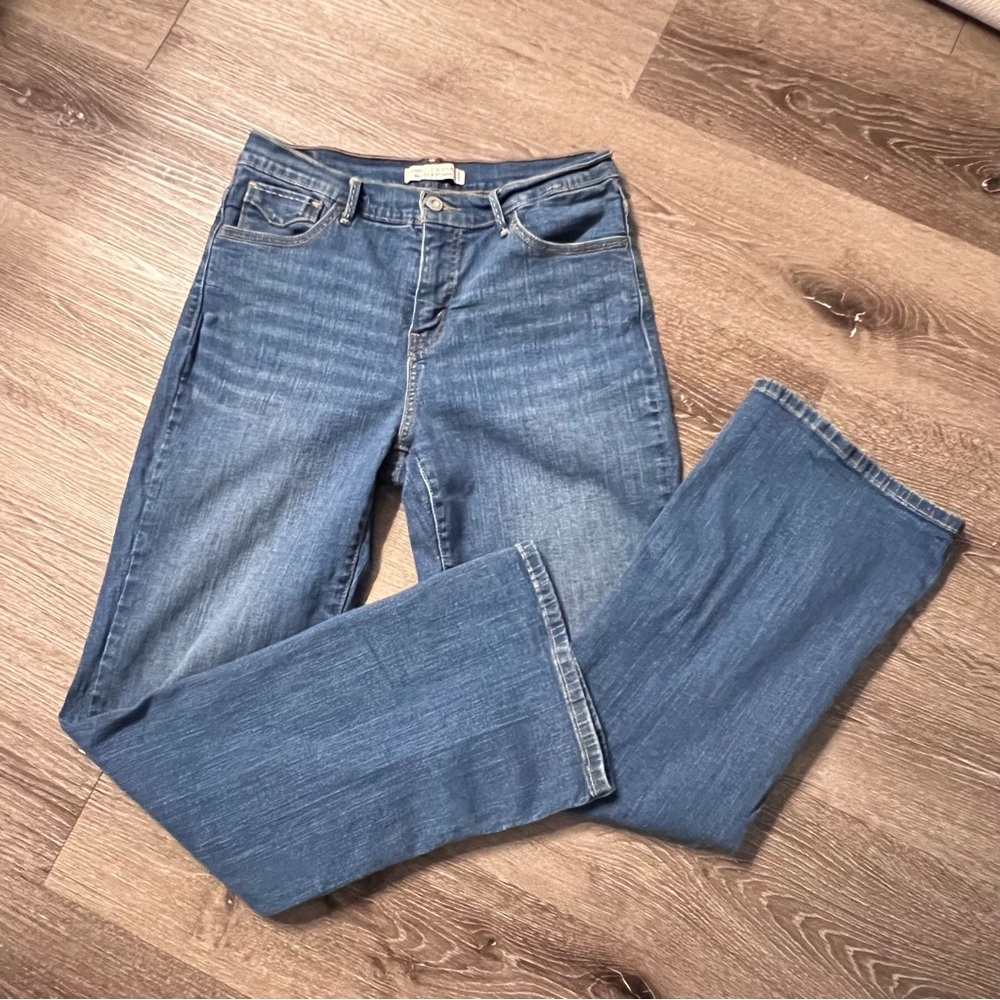 Women’s Levi’s Perfectly Slimming Boot Cut 512 Jeans size 10M‎